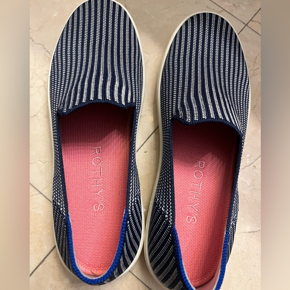 NIB Rothy’s Slip-on Sneaker Navy/White Stripe Riviera Pinstripe Women’s Size 9